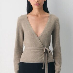 Aritzia Haywood Cashmere Sweater